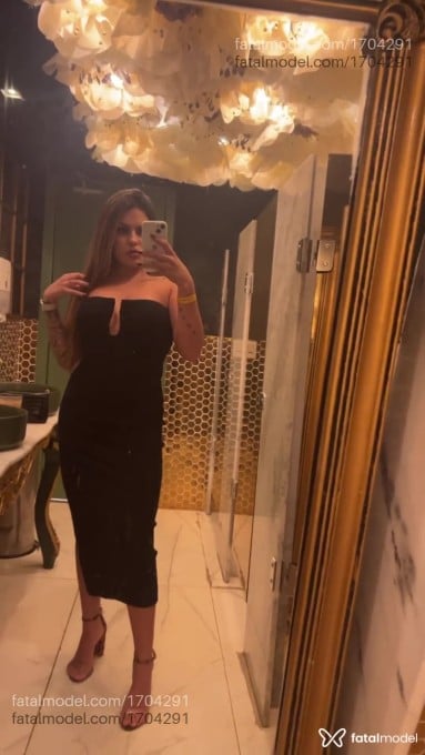 Acompanhante mulher com cabelo castanho de olhos pretos em Goiânia - Kelly Silva