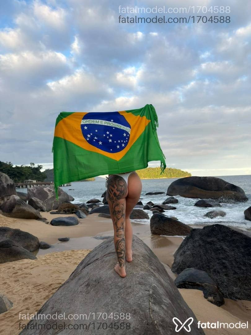 Acompanhante mulher loira (o) de olhos cinza em Rio de Janeiro - Mariana Rodrigues