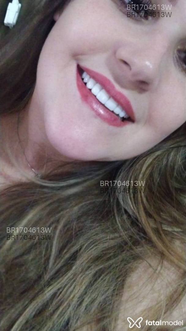 Acompanhante mulher loira (o) de olhos castanhos em Pato Branco Acompanhante mulher loira (o) de olhos castanhos em Pato Branco - Stefany