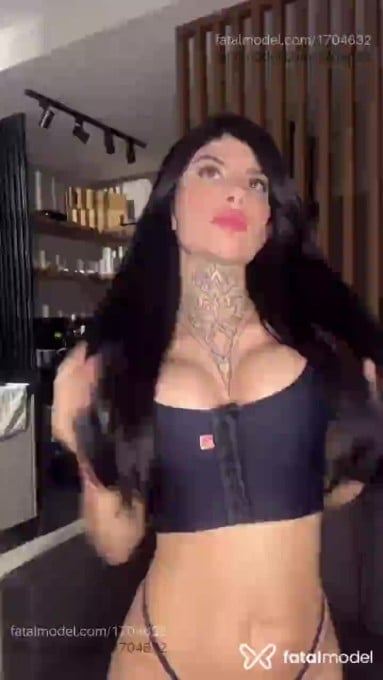 Acompanhante mulher morena (o) de olhos mel - Angel