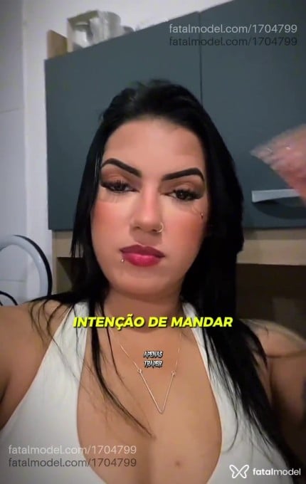 Acompanhante mulher morena (o) de olhos castanhos - Francine
