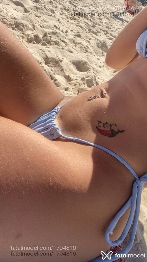 Acompanhante mulher com cabelo castanho de olhos castanhos - Aline