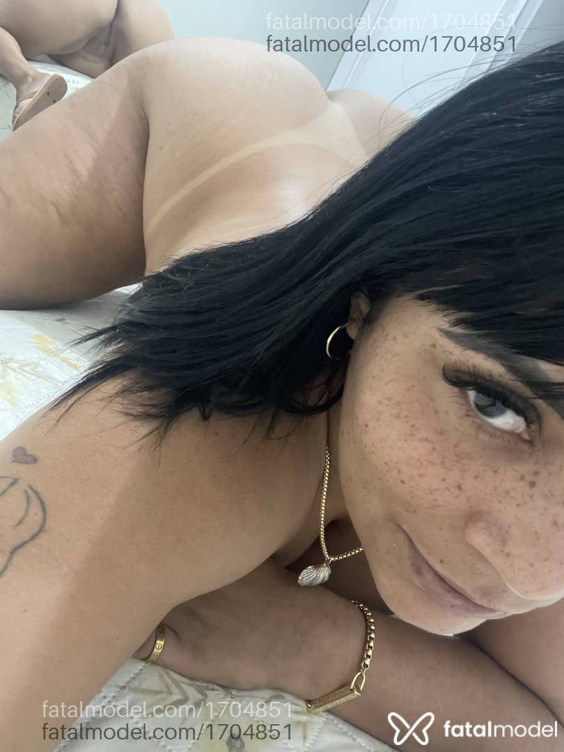 Acompanhante mulher morena (o) de olhos castanhos - Yara Costa