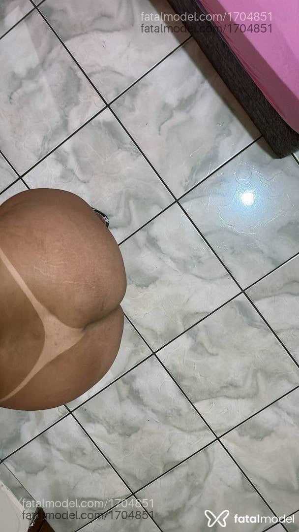 Acompanhante mulher morena (o) de olhos castanhos - Yara Costa