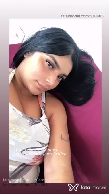 Acompanhante mulher morena (o) de olhos castanhos - Yara Costa