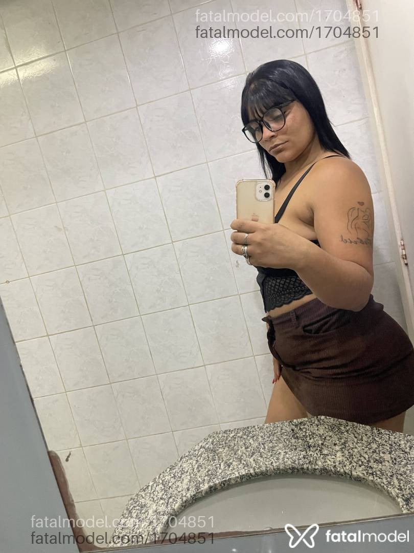 Acompanhante mulher morena (o) de olhos castanhos - Yara Costa