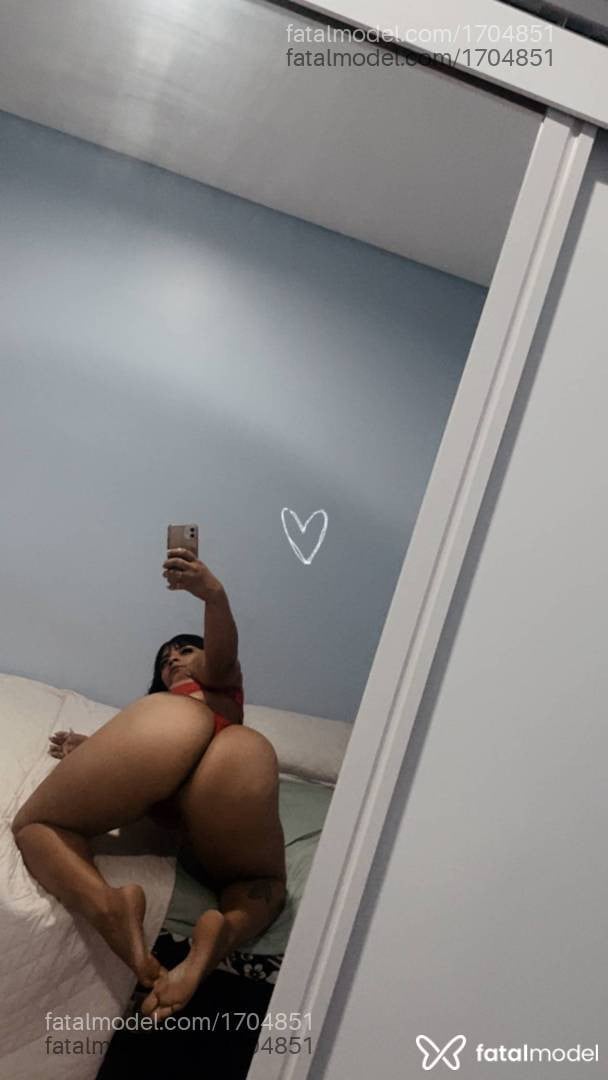Acompanhante mulher morena (o) de olhos castanhos - Yara Costa