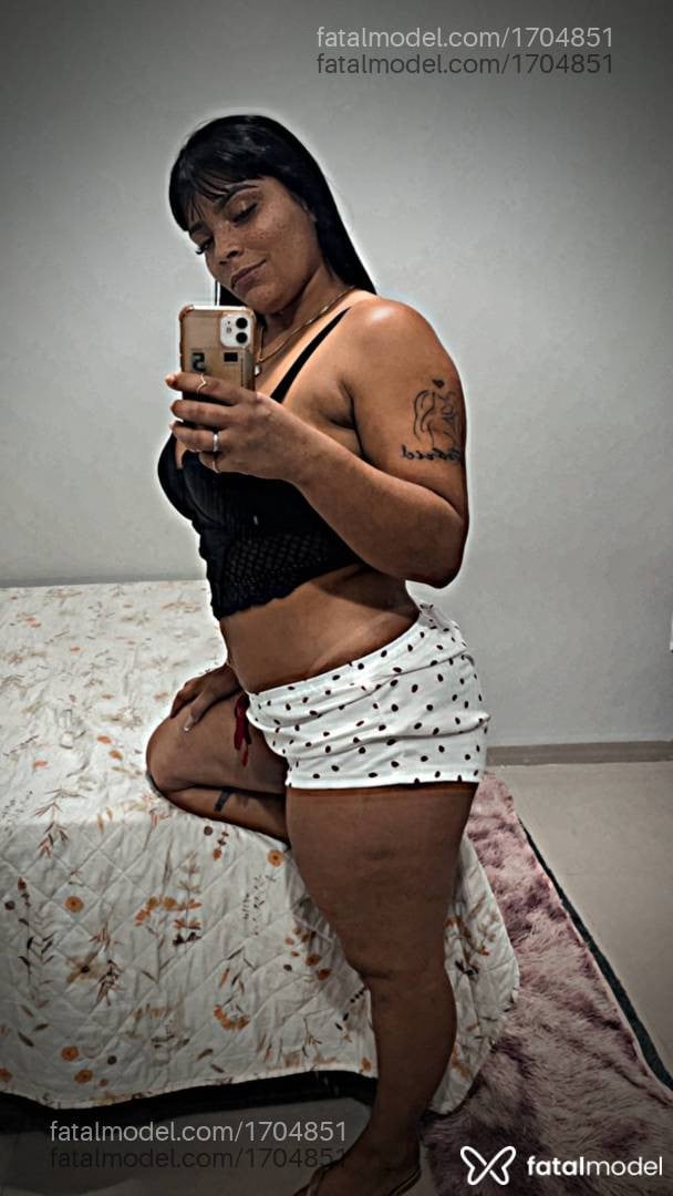 Acompanhante mulher morena (o) de olhos castanhos - Yara Costa