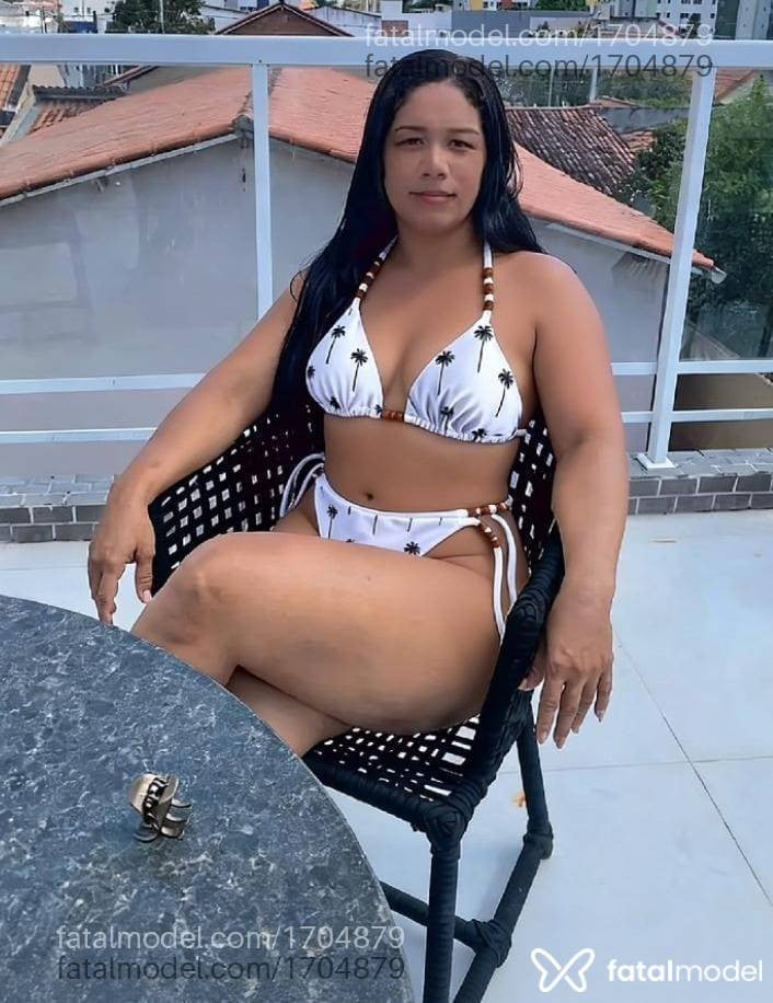 Acompanhante mulher morena (o) de olhos castanhos - Valentina chagas