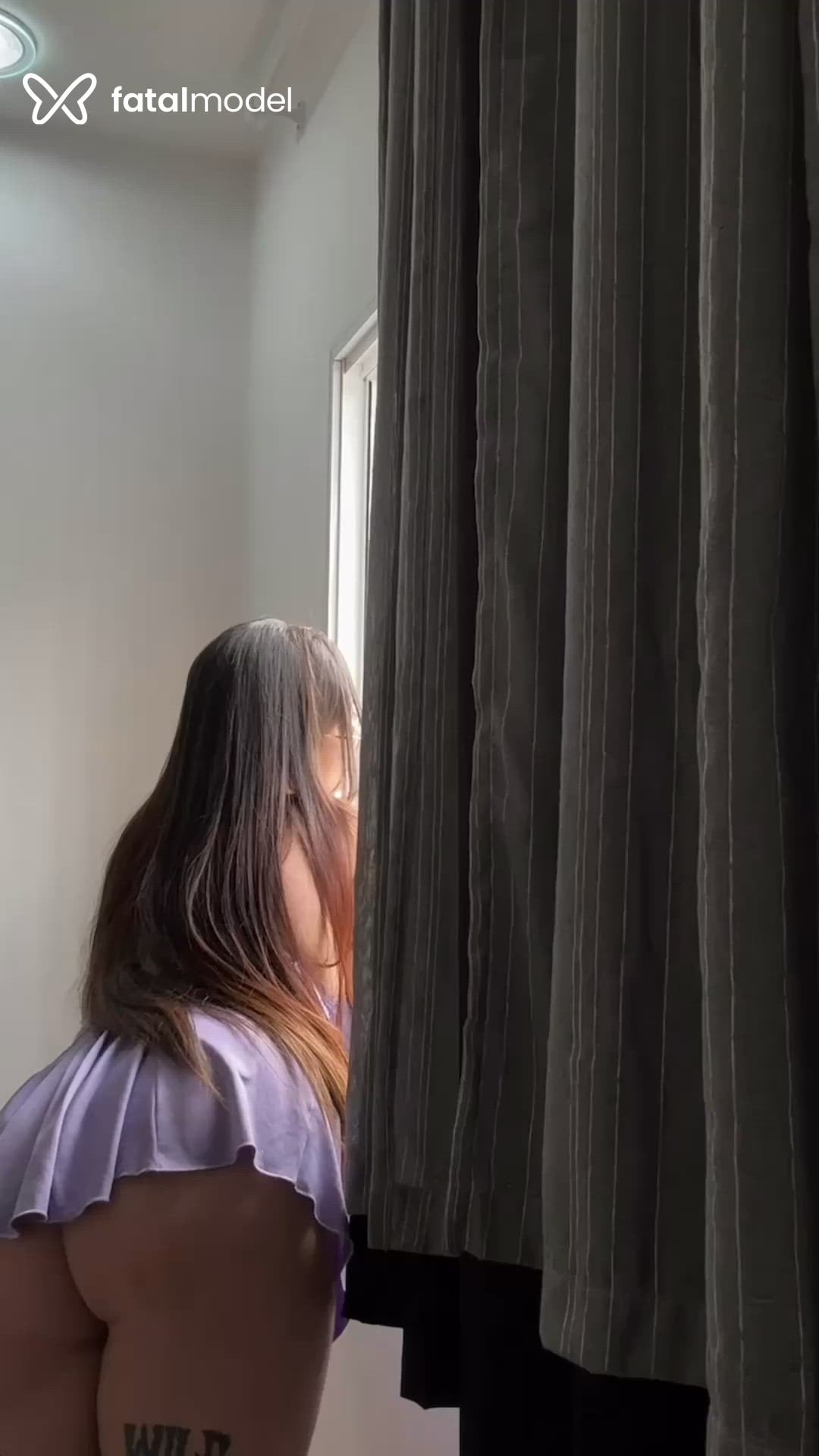 Acompanhante mulher com cabelo castanho de olhos verdes em Linhares Acompanhante mulher com cabelo castanho de olhos verdes em Linhares - Safira
