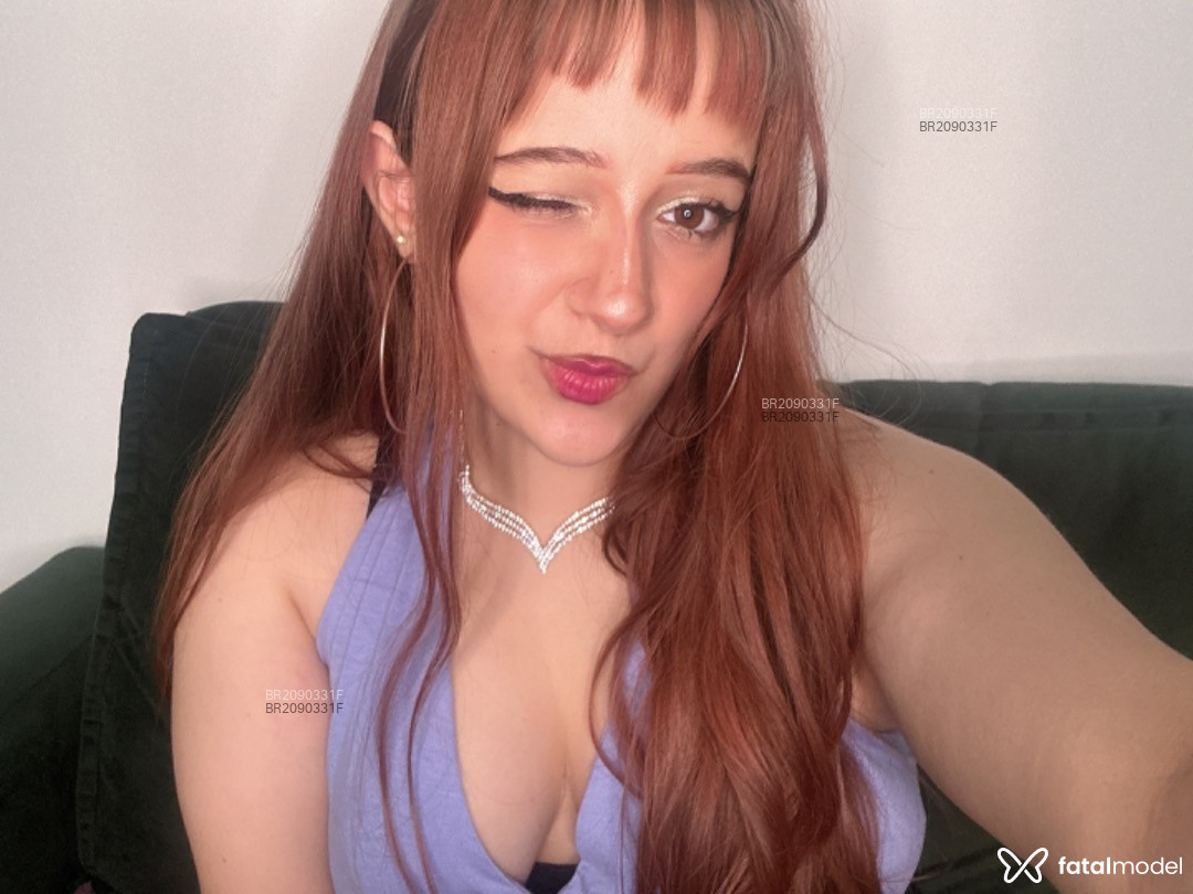 Acompanhante mulher ruiva (o) de olhos mel em Virtual - Medusa Moon