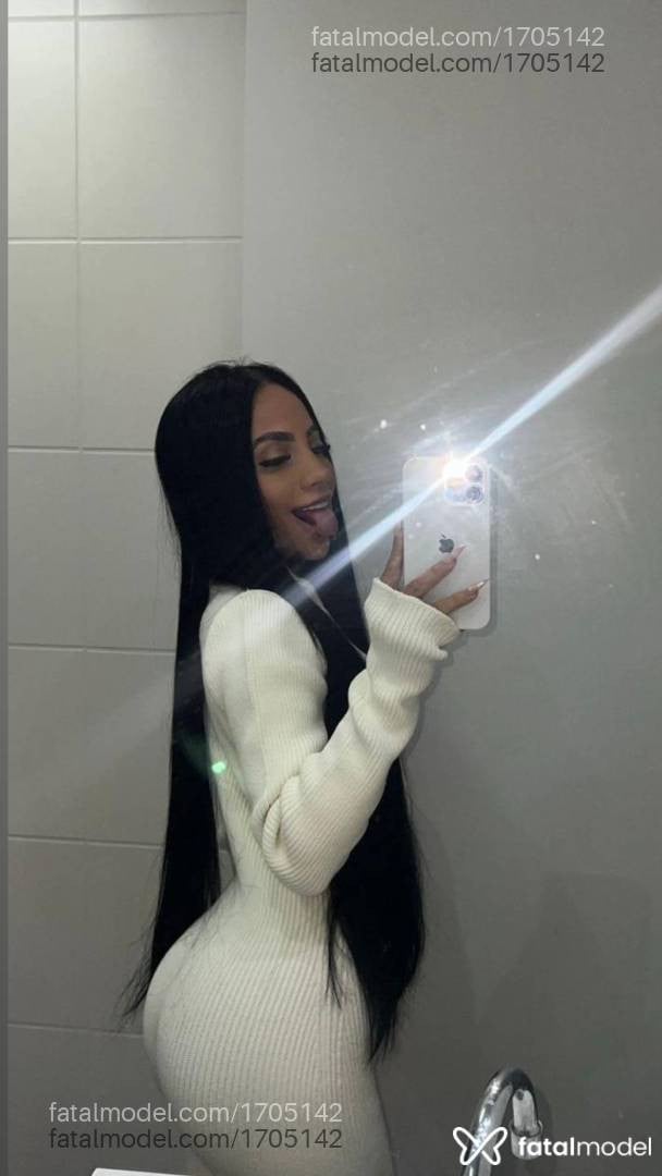 Acompanhante mulher morena (o) de olhos verdes - Ana Alice