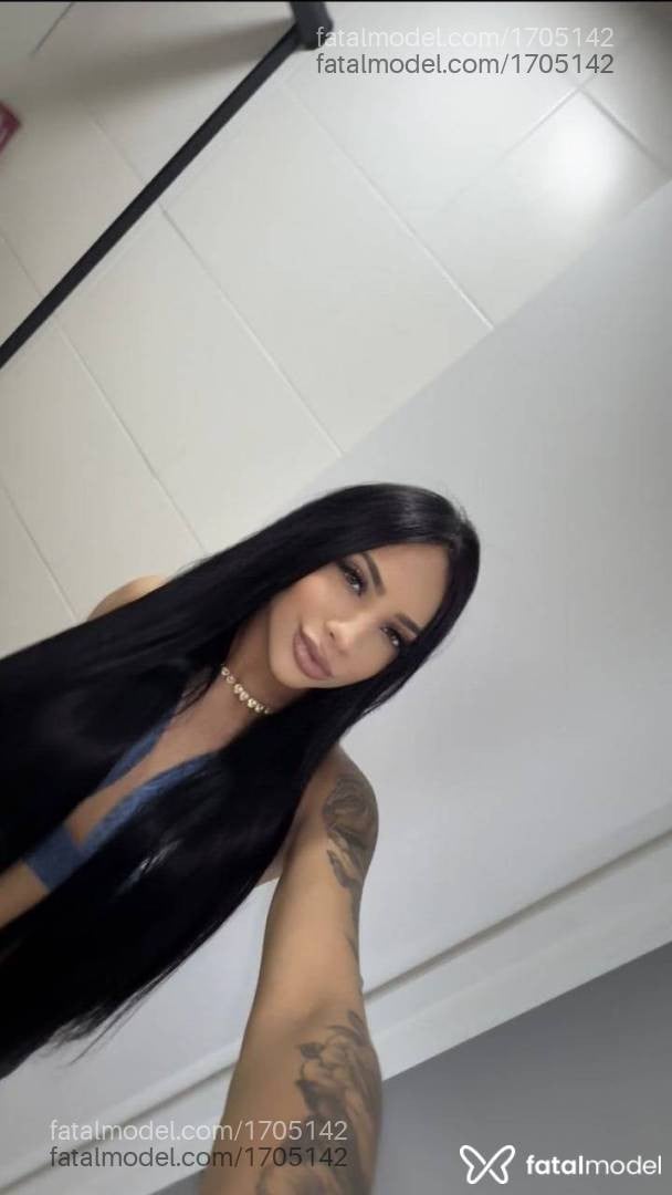Acompanhante mulher morena (o) de olhos verdes - Ana Alice