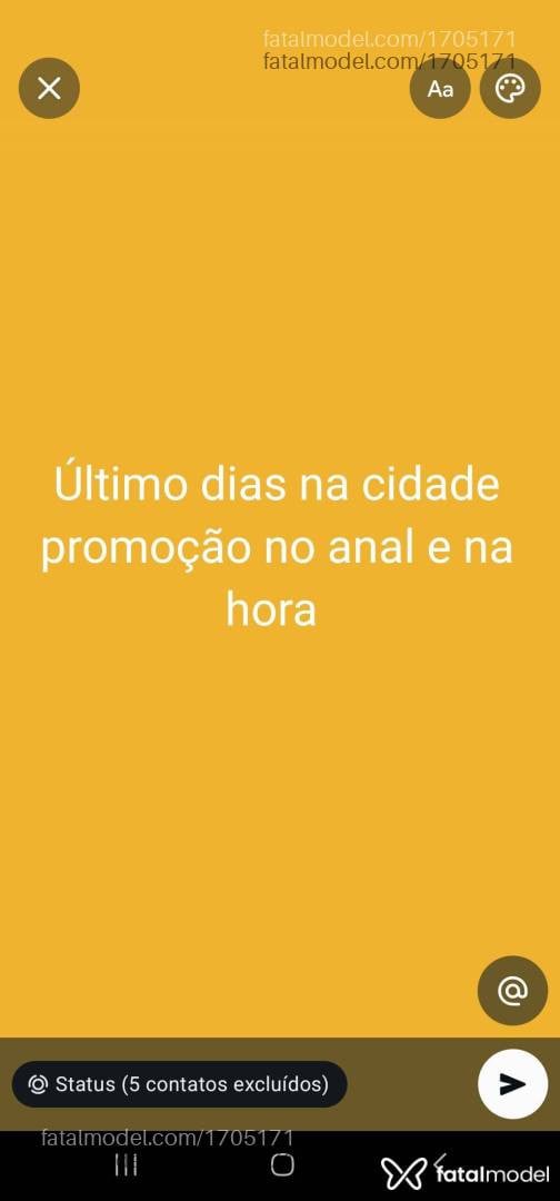 Acompanhante mulher com cabelo castanho de olhos pretos - Nicole