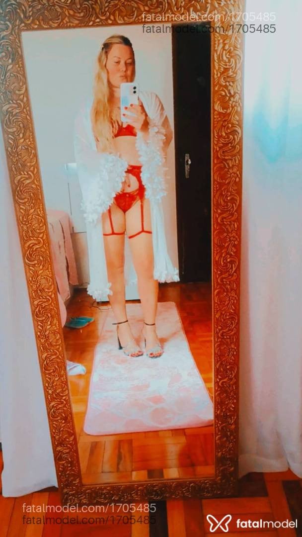 Acompanhante mulher loira (o) de olhos castanhos em Londrina - Ana Clara