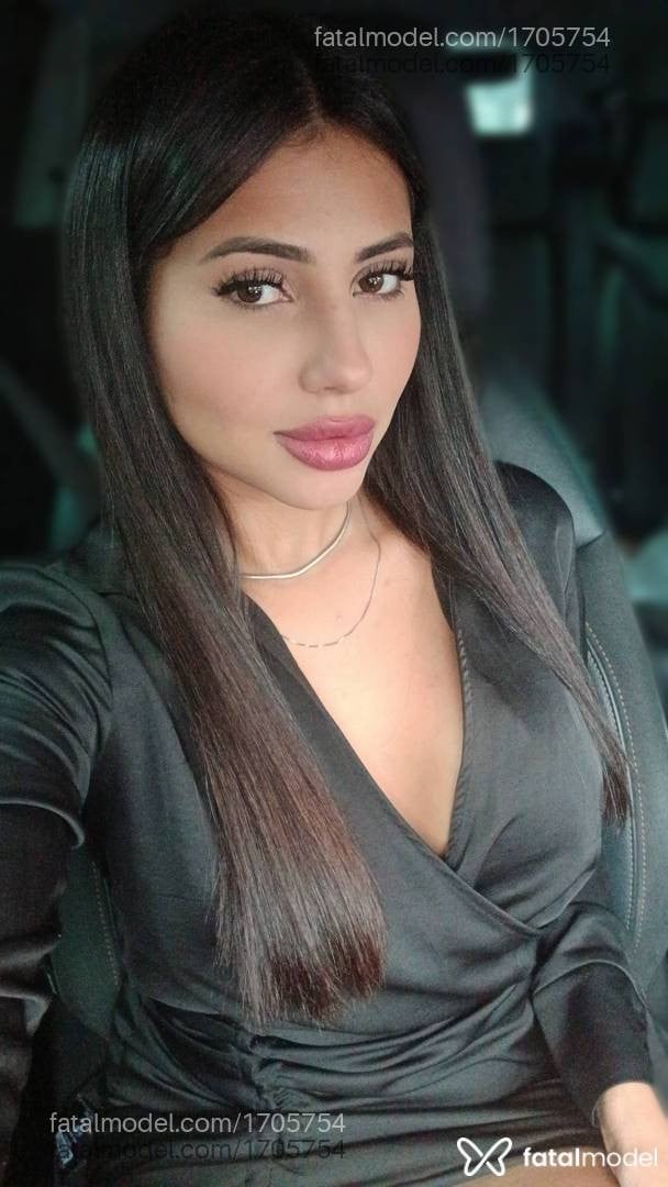 Acompanhante mulher morena (o) de olhos castanhos em São Paulo - Helena Castro