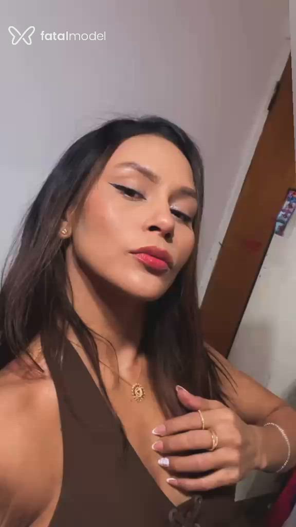 Acompanhante mulher morena (o) de olhos castanhos em São Paulo - Kallem
