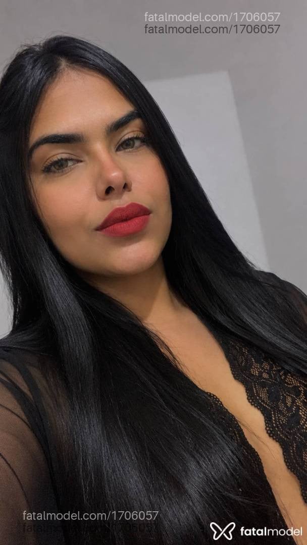 Acompanhante mulher morena (o) de olhos castanhos - Yorranna