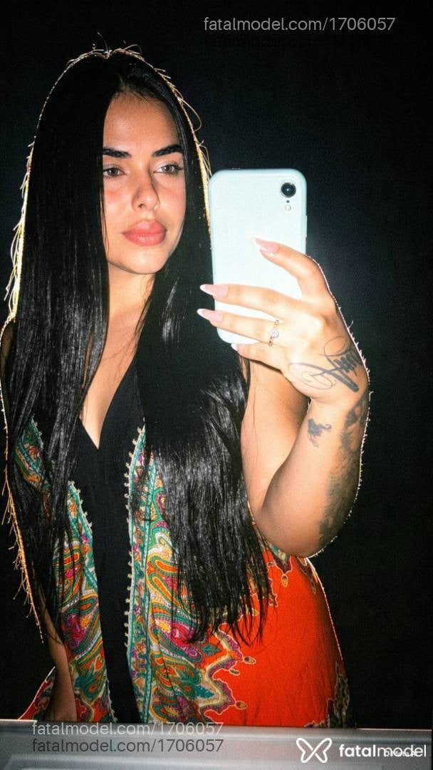 Acompanhante mulher morena (o) de olhos castanhos - Yorranna