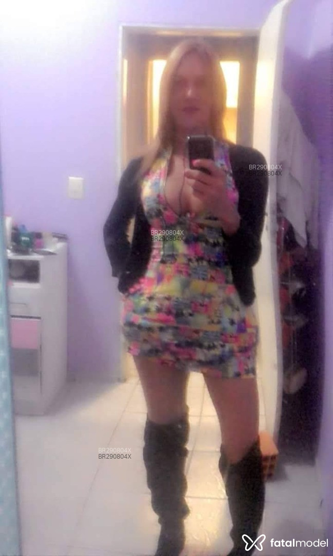 Acompanhante travesti loira (o) de olhos castanhos em Imbituba Acompanhante travesti loira (o) de olhos castanhos em Imbituba - Bruna