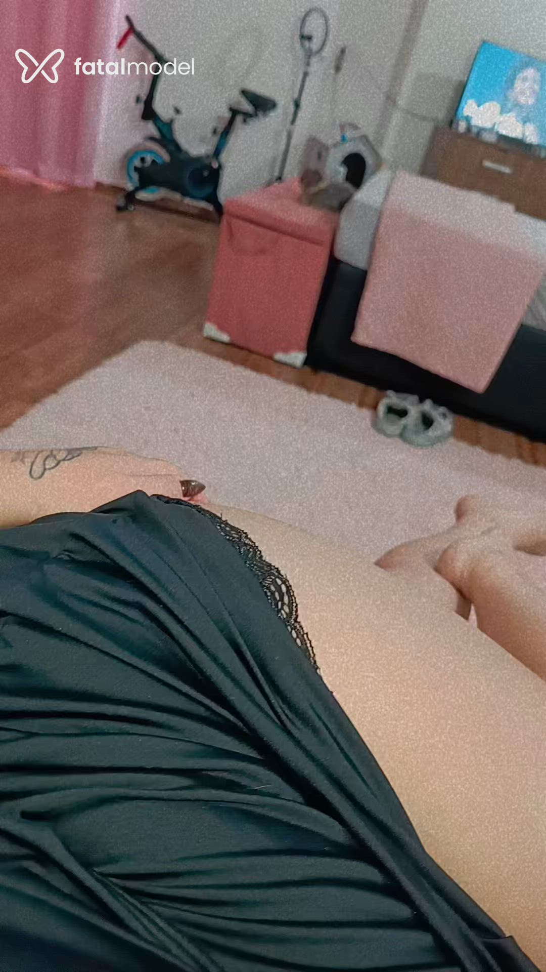 Acompanhante mulher ruiva (o) de olhos castanhos - Jade