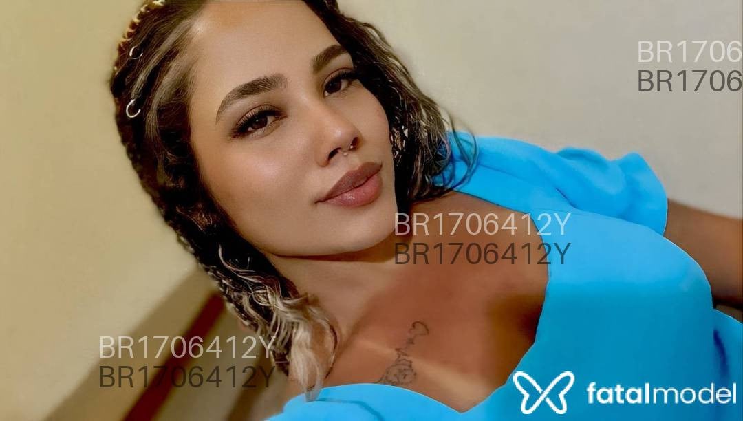 Acompanhante mulher loira (o) de olhos castanhos em Porto Seguro Acompanhante mulher loira (o) de olhos castanhos em Porto Seguro - Eduarda ferraz