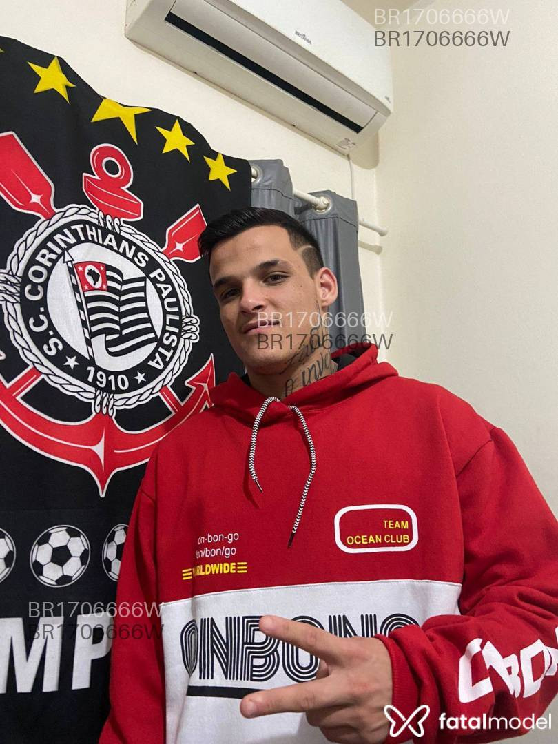 Acompanhante homem com cabelo castanho de olhos verdes em Lages Acompanhante homem com cabelo castanho de olhos verdes em Lages - Gael Goulart