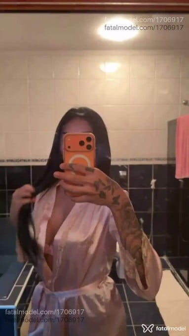 Acompanhante mulher trans morena (o) de olhos castanhos em Brasília Acompanhante mulher trans morena (o) de olhos castanhos em Brasília - Kawany Beatriz