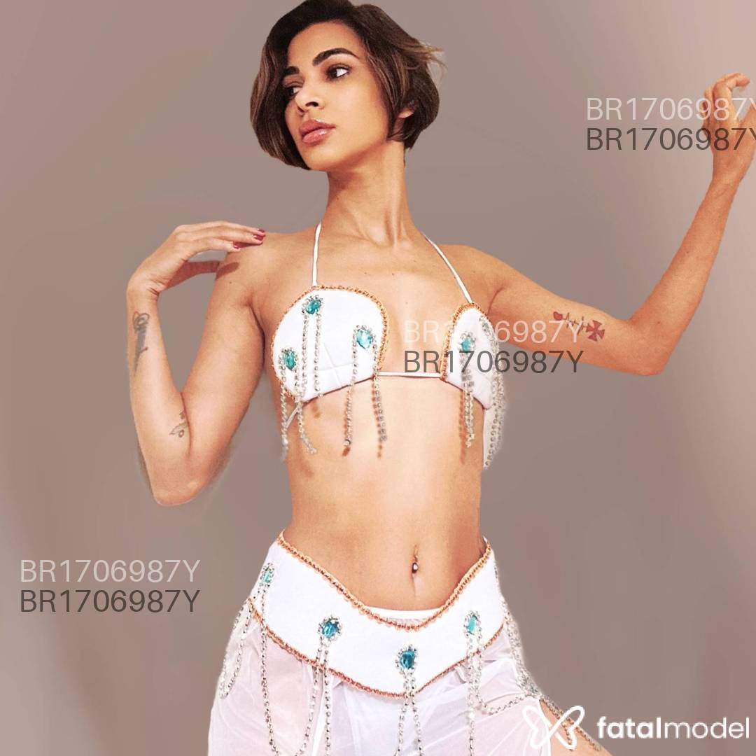 Acompanhante mulher morena (o) de olhos castanhos em Virtual Acompanhante mulher morena (o) de olhos castanhos em Virtual - Nany Alves