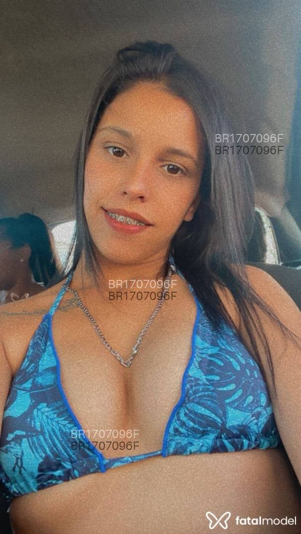 Acompanhante mulher morena (o) de olhos castanhos em Castro - Bruna