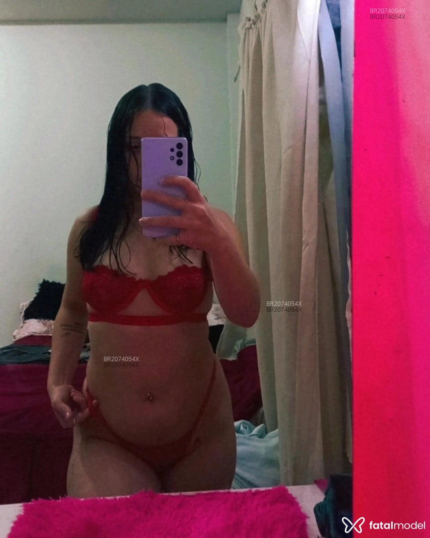 Acompanhante mulher morena (o) de olhos castanhos em Balneário Camboriú - Pery Ander