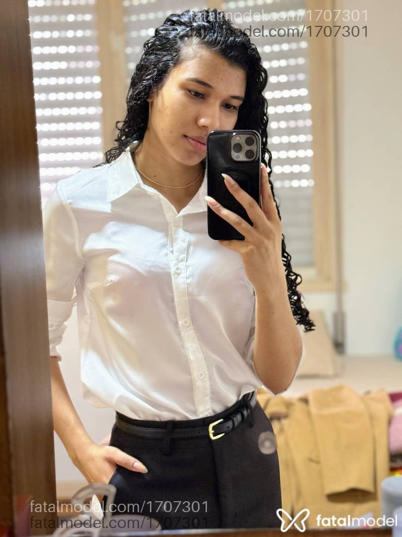 Acompanhante mulher com cabelo castanho de olhos castanhos em Porto Alegre - Kayla Machado