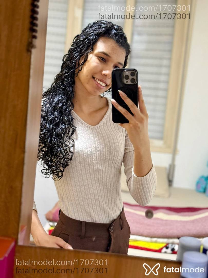 Acompanhante mulher com cabelo castanho de olhos castanhos em Porto Alegre - Kayla Machado