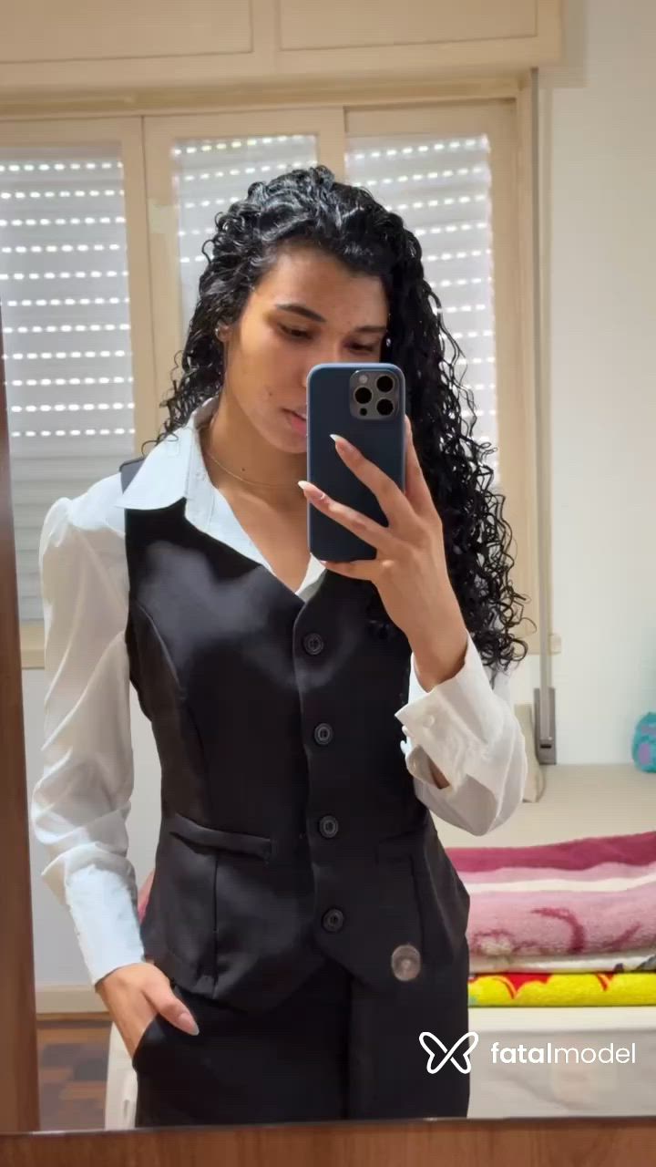 Acompanhante mulher com cabelo castanho de olhos castanhos - Kayla Machado