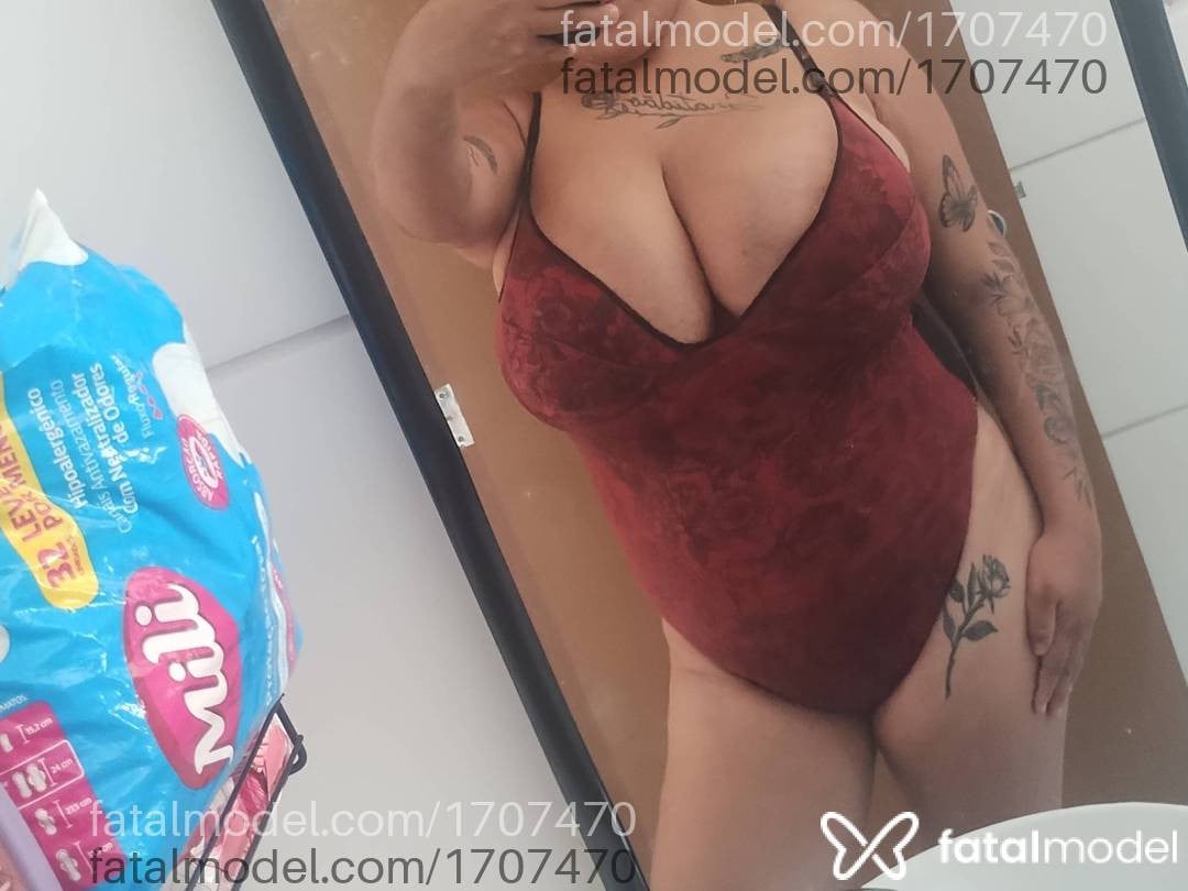 Acompanhante mulher morena (o) de olhos castanhos - Kelly