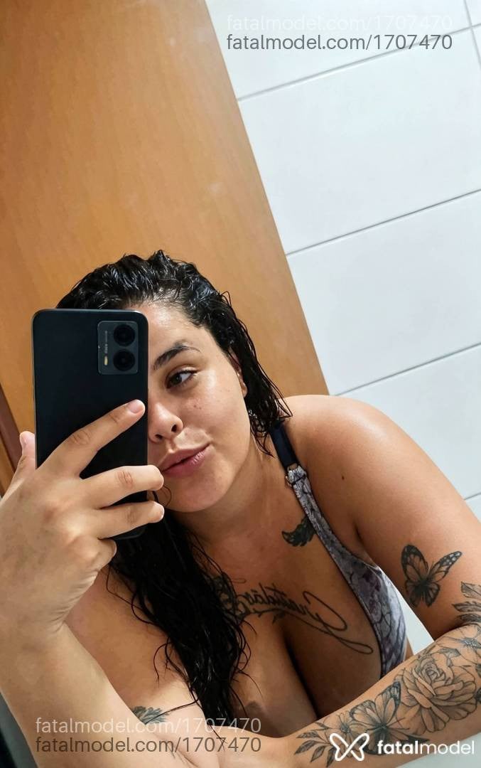 Acompanhante mulher morena (o) de olhos castanhos - Kelly
