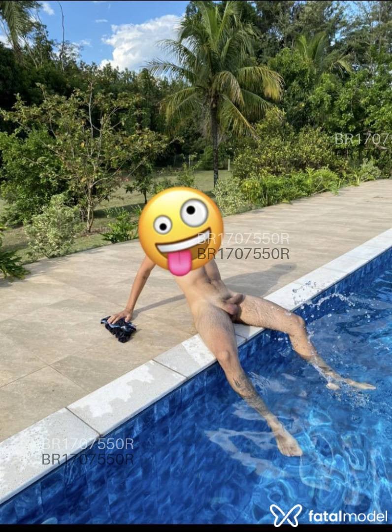 Acompanhante homem com cabelo castanho de olhos castanhos em Virtual Acompanhante homem com cabelo castanho de olhos castanhos em Virtual - Matheus