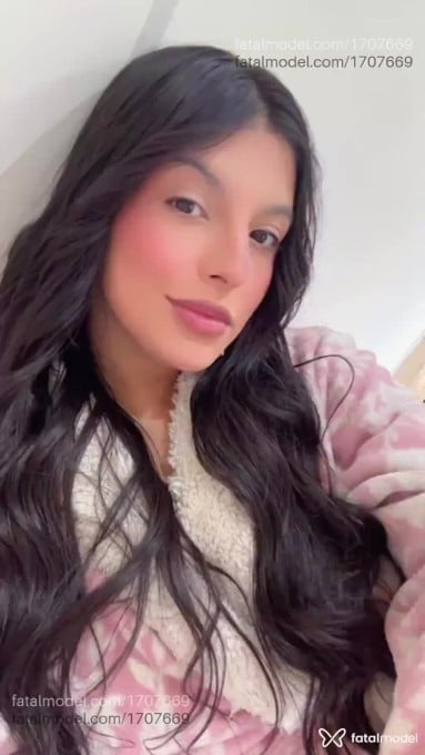 Acompanhante mulher morena (o) de olhos pretos em Mafra - Bárbara