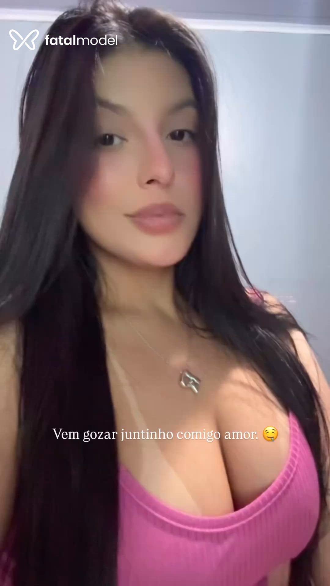 Acompanhante mulher morena (o) de olhos pretos - Bárbara