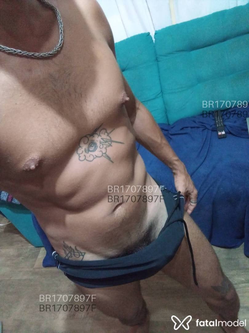 Acompanhante homem com cabelo castanho de olhos castanhos em Virtual Acompanhante homem com cabelo castanho de olhos castanhos em Virtual - Tiago fodeleiro