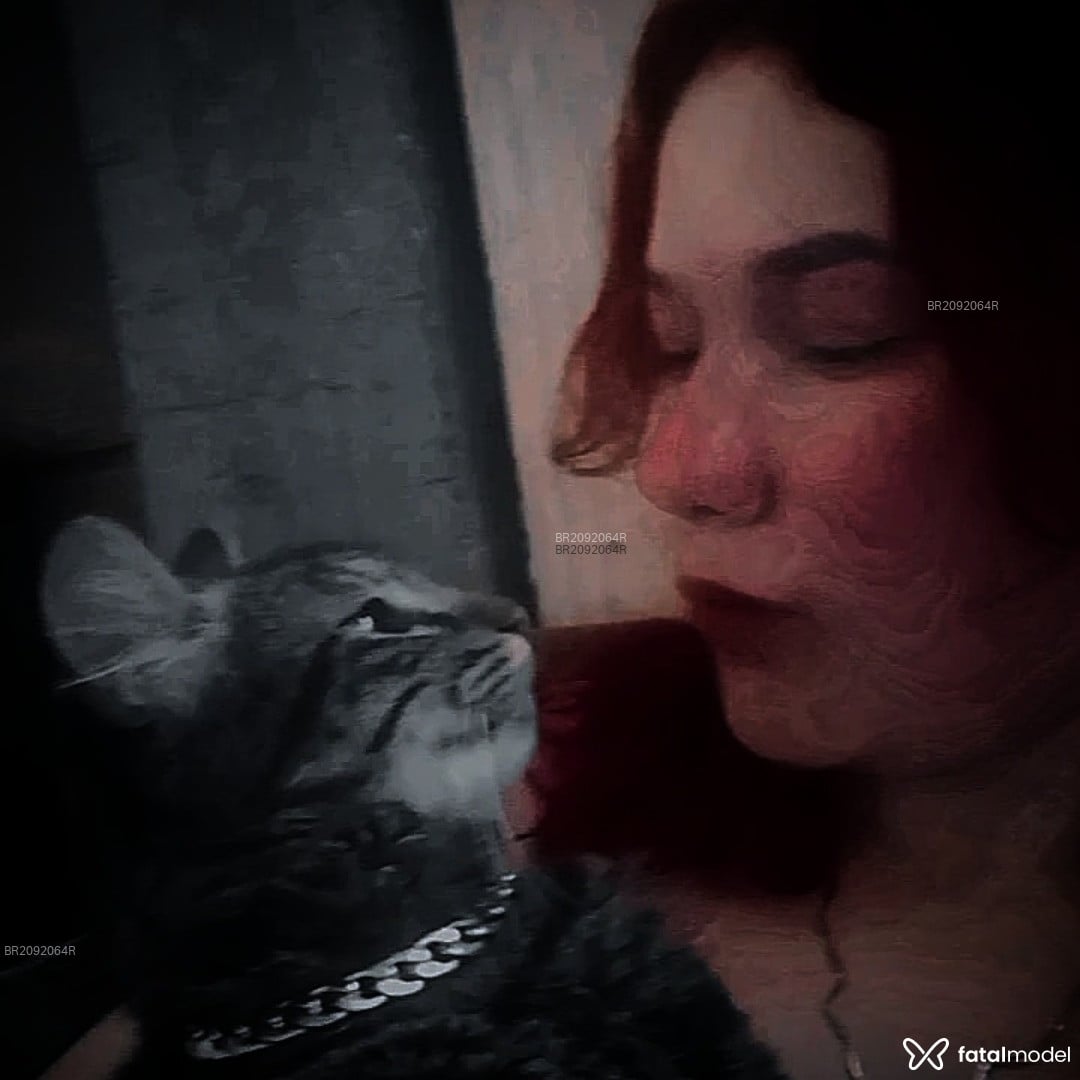 Acompanhante mulher ruiva (o) de olhos verdes em Virtual Acompanhante mulher ruiva (o) de olhos verdes em Virtual - Aninha Cwb
