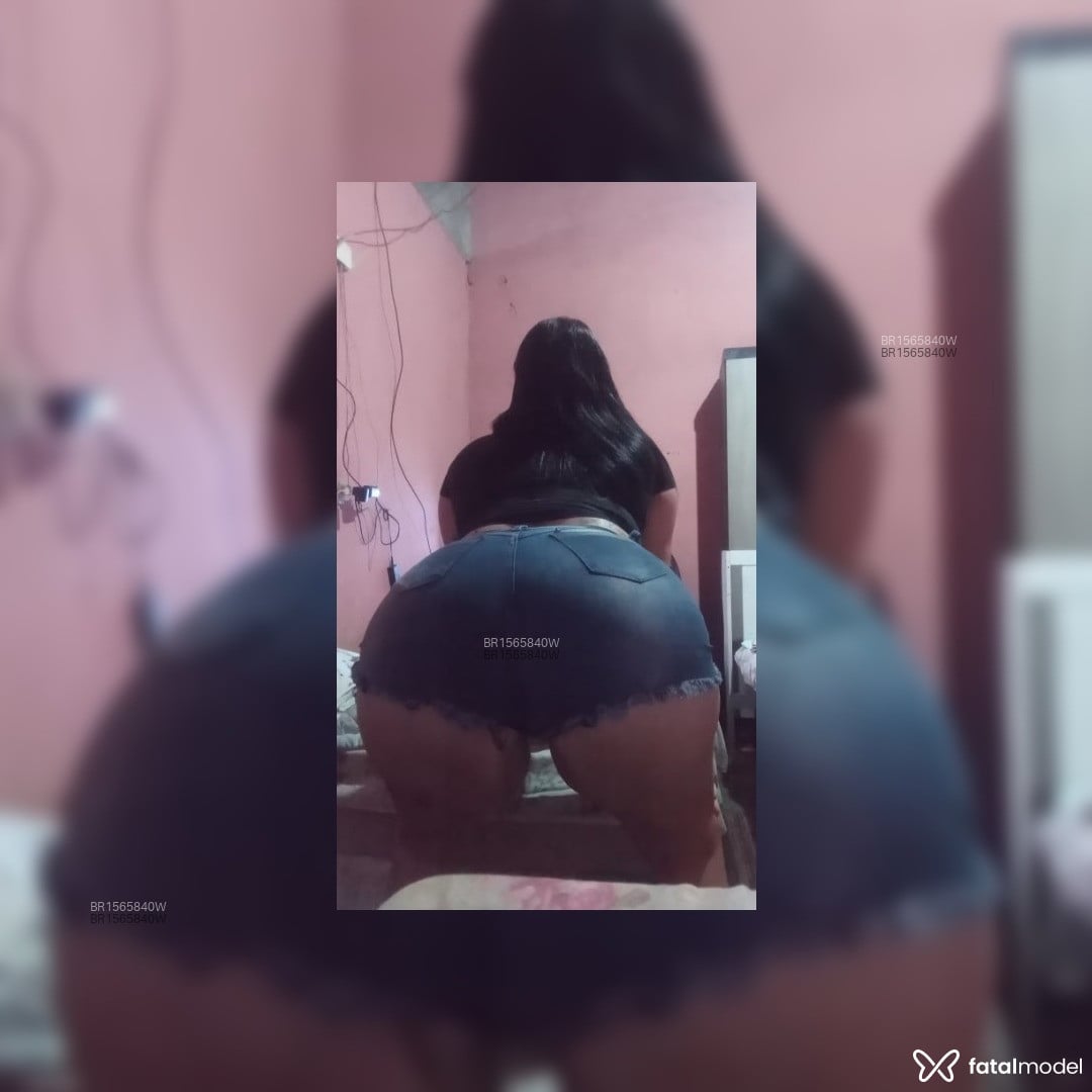 Acompanhante mulher morena (o) de olhos castanhos - Priscilla