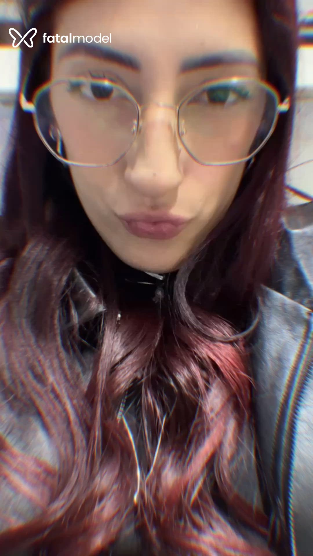 Acompanhante mulher ruiva (o) de olhos pretos - Roberta Acompanhante mulher ruiva (o) de olhos pretos - Roberta