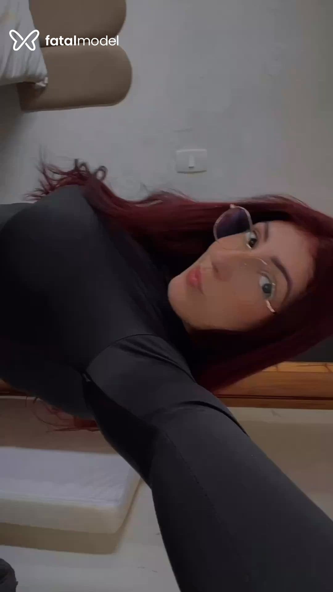 Acompanhante mulher ruiva (o) de olhos pretos - Roberta Acompanhante mulher ruiva (o) de olhos pretos - Roberta