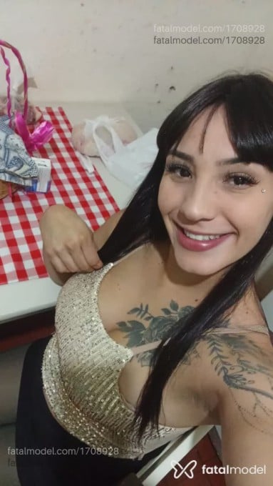Acompanhante mulher morena (o) de olhos pretos em Lavras - Bella