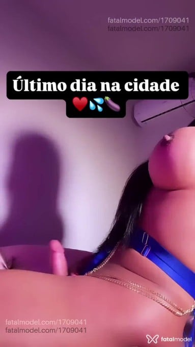 Acompanhante mulher trans morena (o) de olhos castanhos em Porto Alegre Acompanhante mulher trans morena (o) de olhos castanhos em Porto Alegre - Laís Bueno