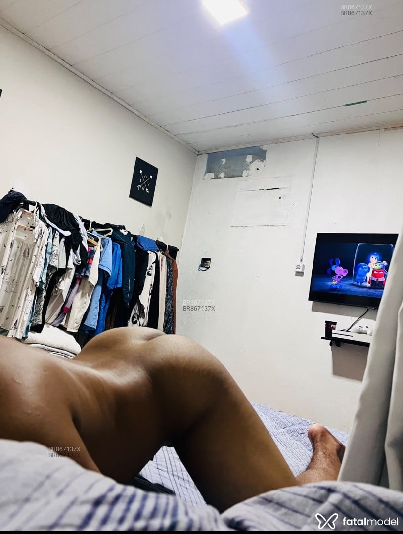 Acompanhante homem morena (o) de olhos castanhos - Moreninhotz