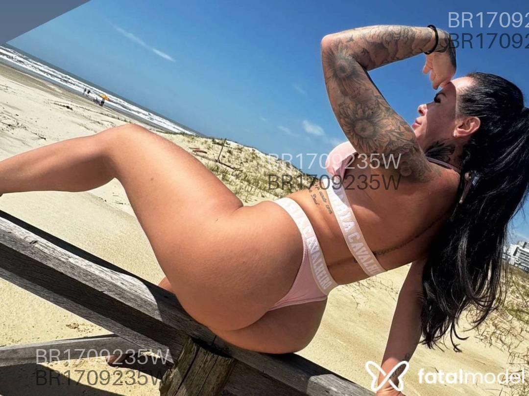 Acompanhante mulher morena (o) de olhos castanhos em Laguna - Amanda