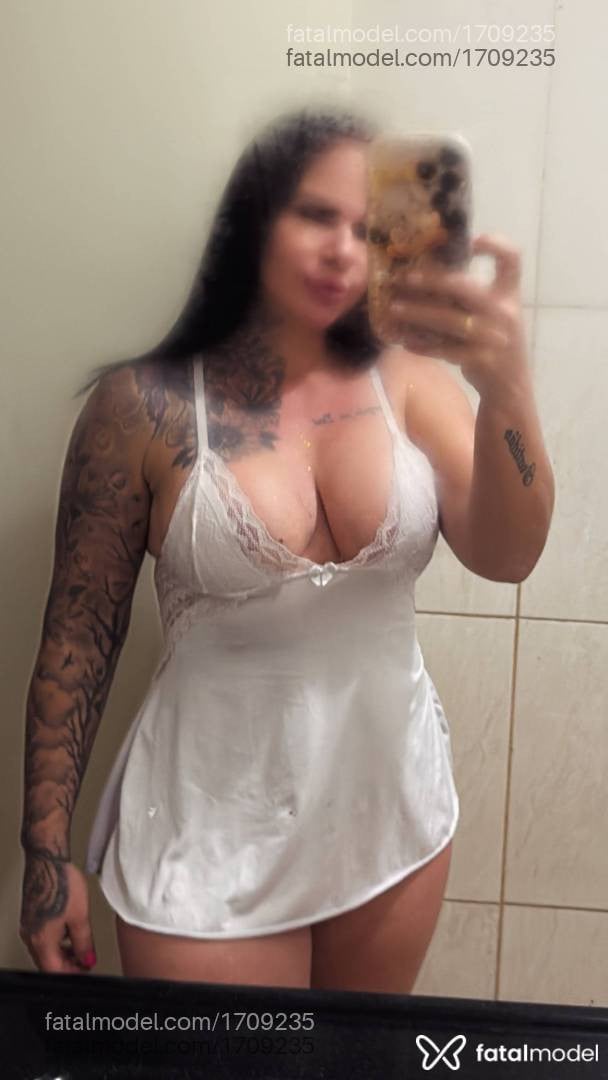 Acompanhante mulher morena (o) de olhos castanhos - Alice