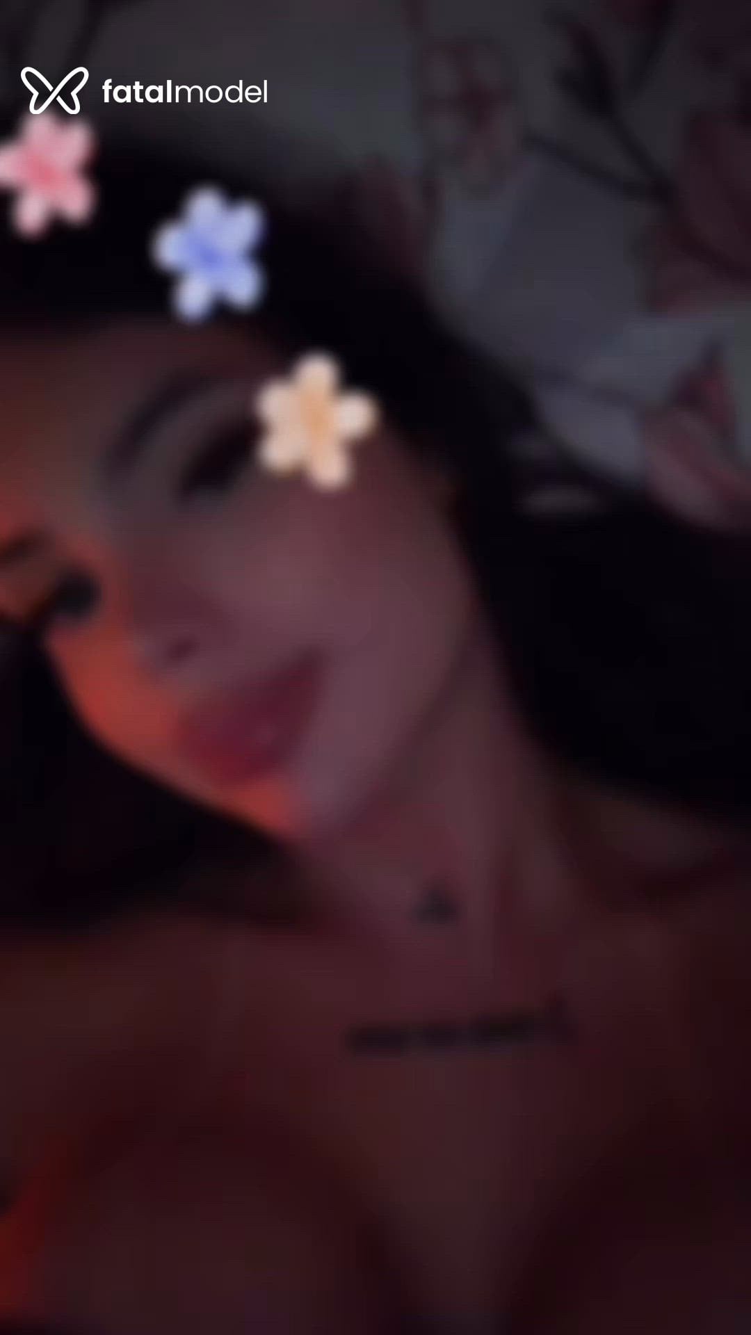 Acompanhante mulher trans morena (o) de olhos castanhos - Jade Oliveira